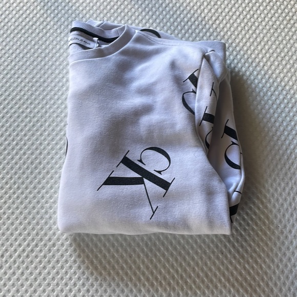 Calvin Klein crewneck, large - Picture 3 of 3